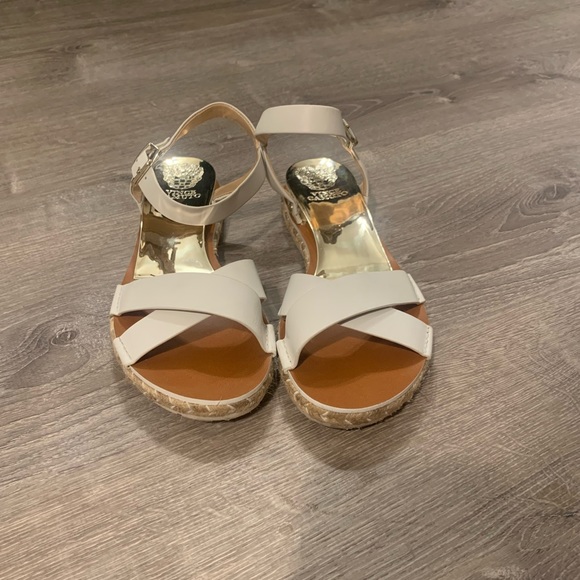 Vince Camuto Kankitta Cross Strap Leather
Jute Sandal - Picture 2 of 5